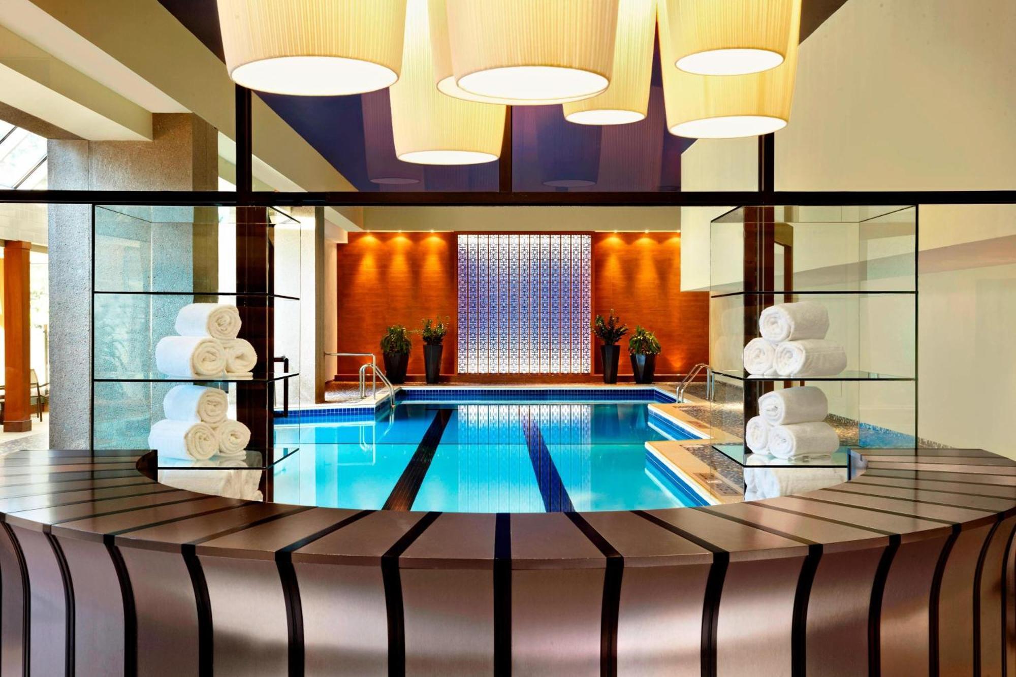 Le Centre Sheraton 4*